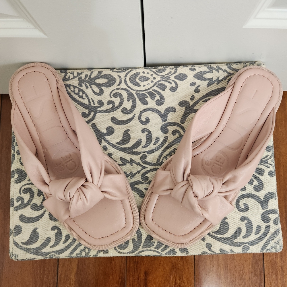 Louise et Cie Women's Knotted Slide Sandal - Blush Pink - Picture 3 of 7